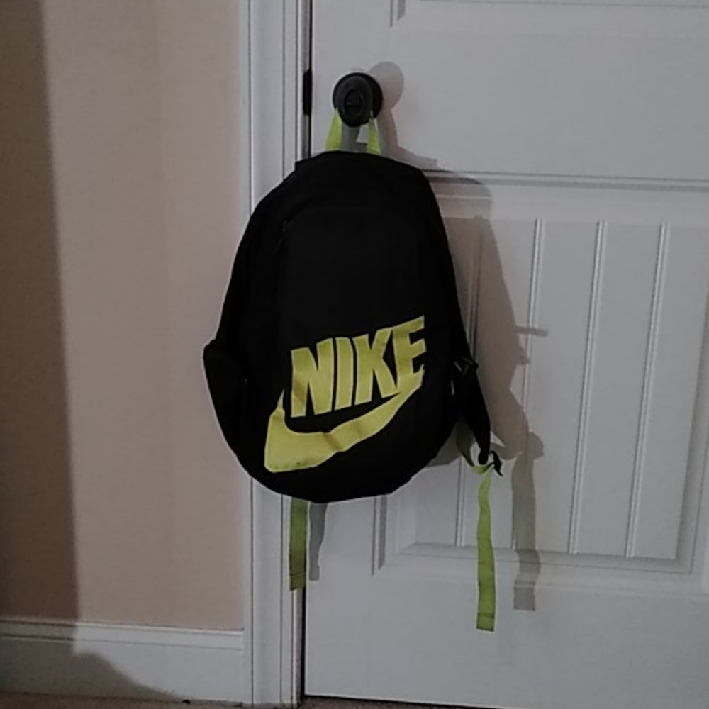 Backpack - Picture 2 of 3